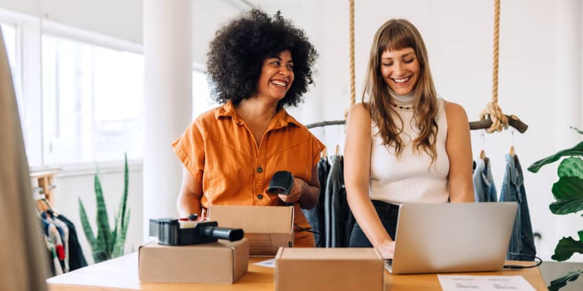 Choose the right courier broker